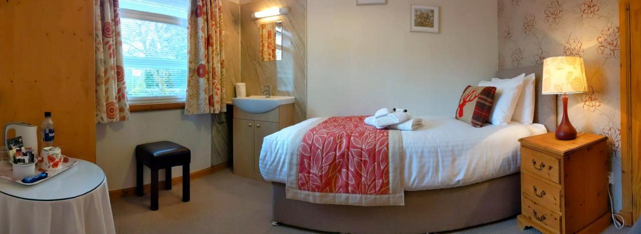 Homagen Bed & Breakfast Roybridge Kültér fotó